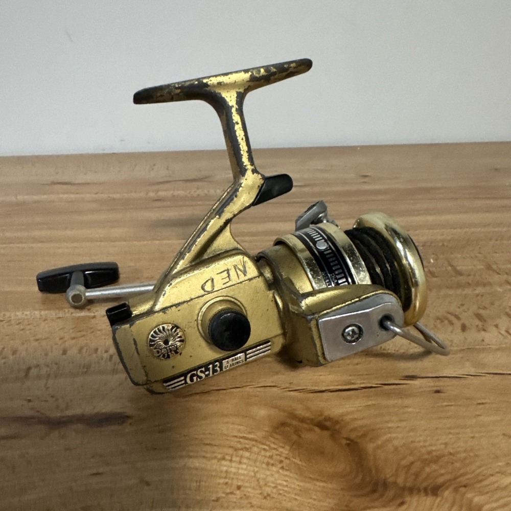 Vintage Daiwa GS-13 Spinning Reel Gold Fishing Tackle Made In Japan Collectible